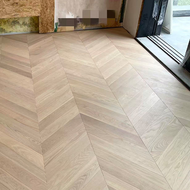 Fish-Scale Pattern Flooring Light Color Style 1